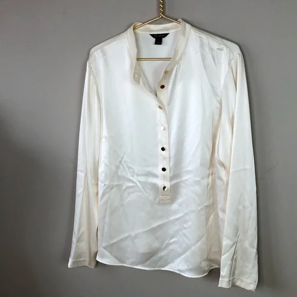 St John Ivory Satin Gold Button Long Sleeve Blouse 16 - Picture 3 of 9